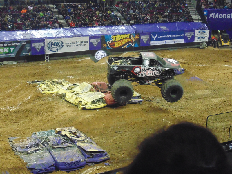 Illustration for article titled Monster Jam Portland (Photos and Video)